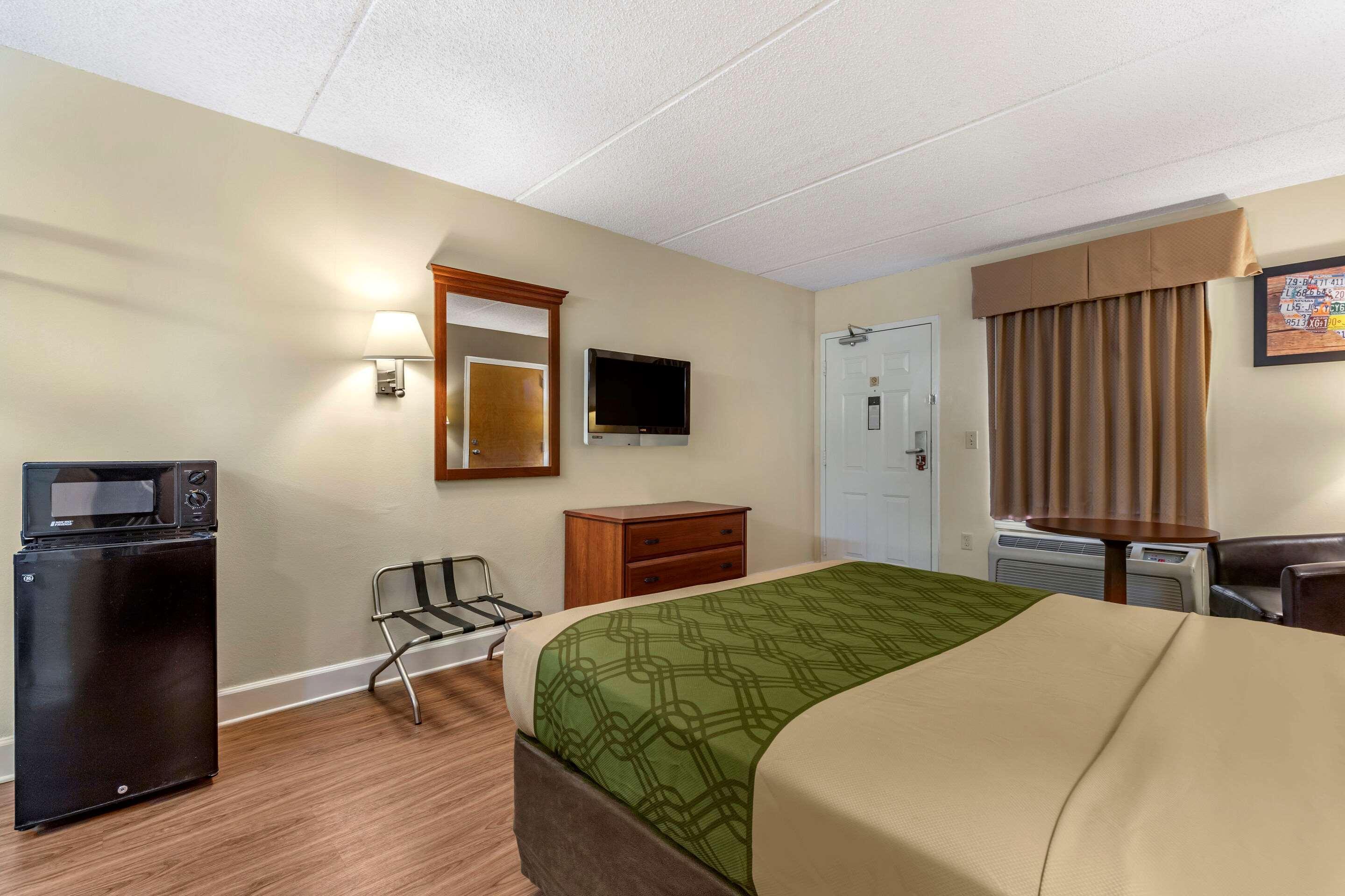 Econo Lodge Inn & Suites Lugoff Eksteriør billede