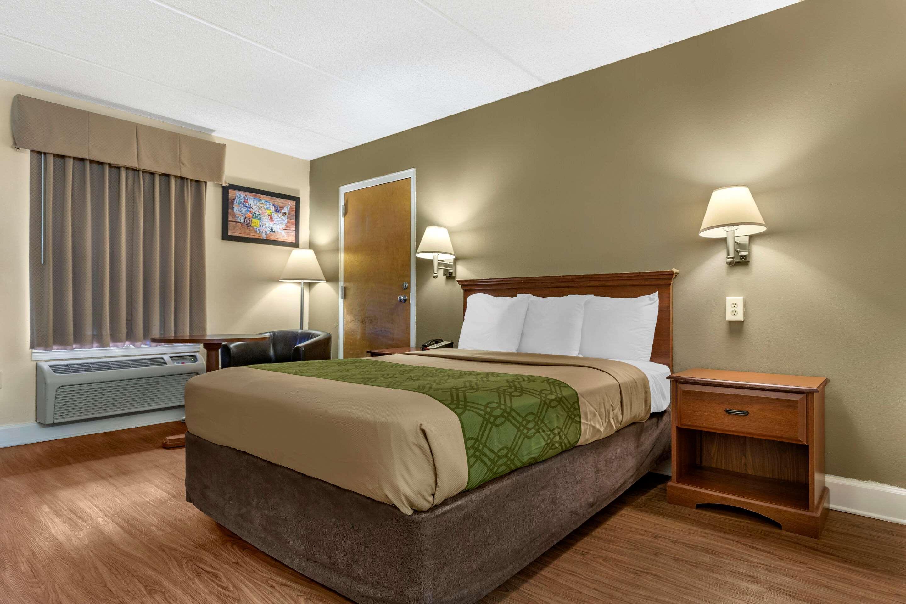 Econo Lodge Inn & Suites Lugoff Eksteriør billede