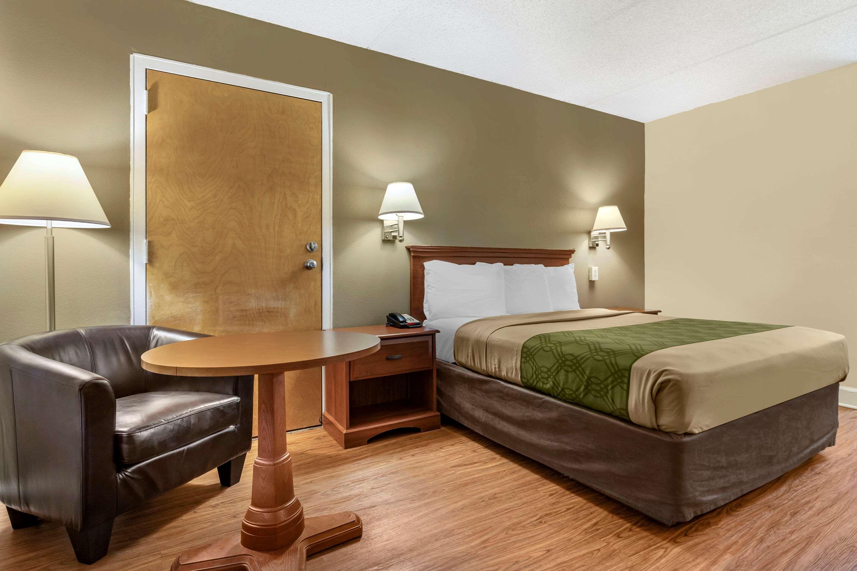 Econo Lodge Inn & Suites Lugoff Eksteriør billede