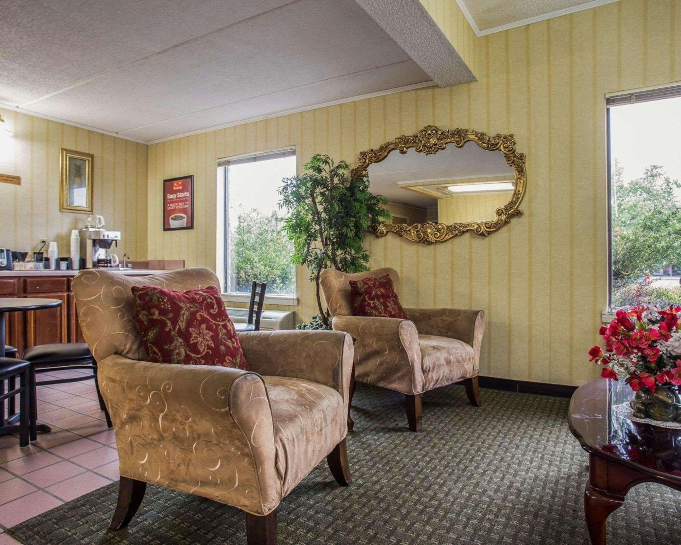 Econo Lodge Inn & Suites Lugoff Eksteriør billede