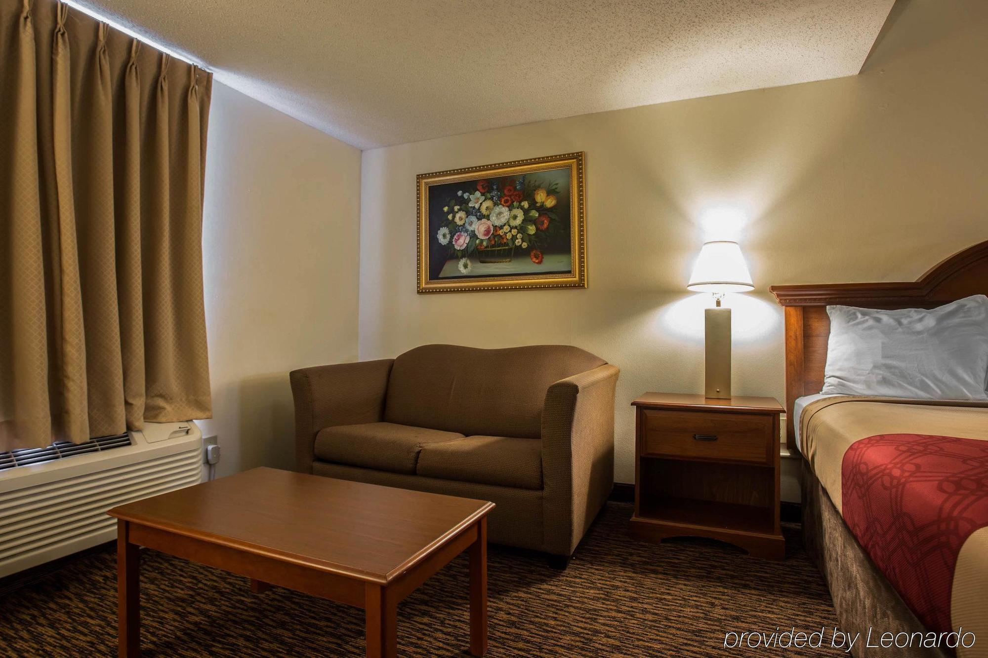 Econo Lodge Inn & Suites Lugoff Eksteriør billede