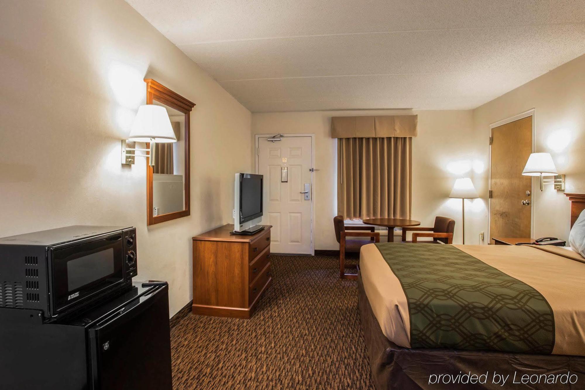 Econo Lodge Inn & Suites Lugoff Eksteriør billede