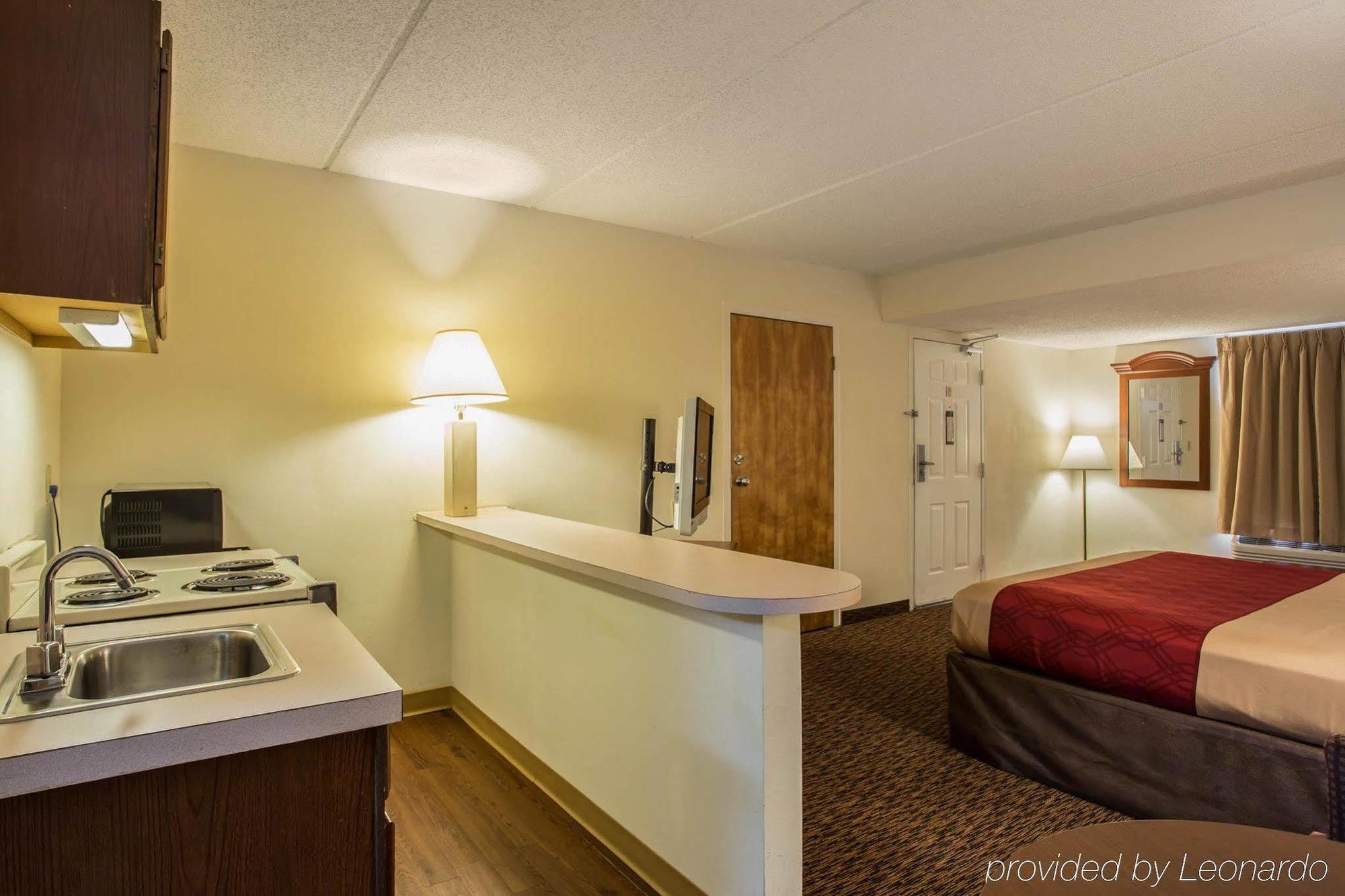 Econo Lodge Inn & Suites Lugoff Eksteriør billede